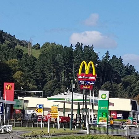 Kelly'S Riverside Motel Taumarunui Exterior photo